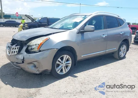 2013 Nissan Rogue Sv z USA, uszkodzony, nr VIN JN8AS5MTXDW504921